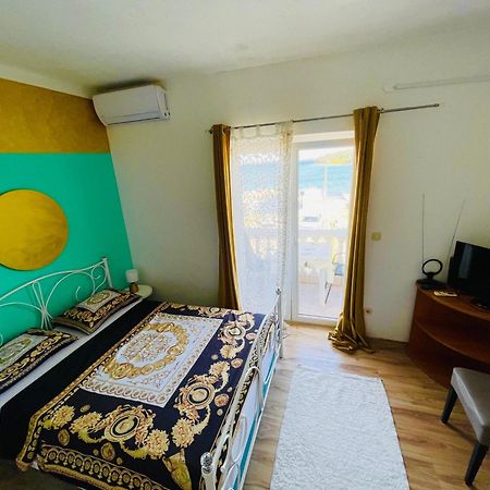 Apartments Esperanza Pasman Luaran gambar