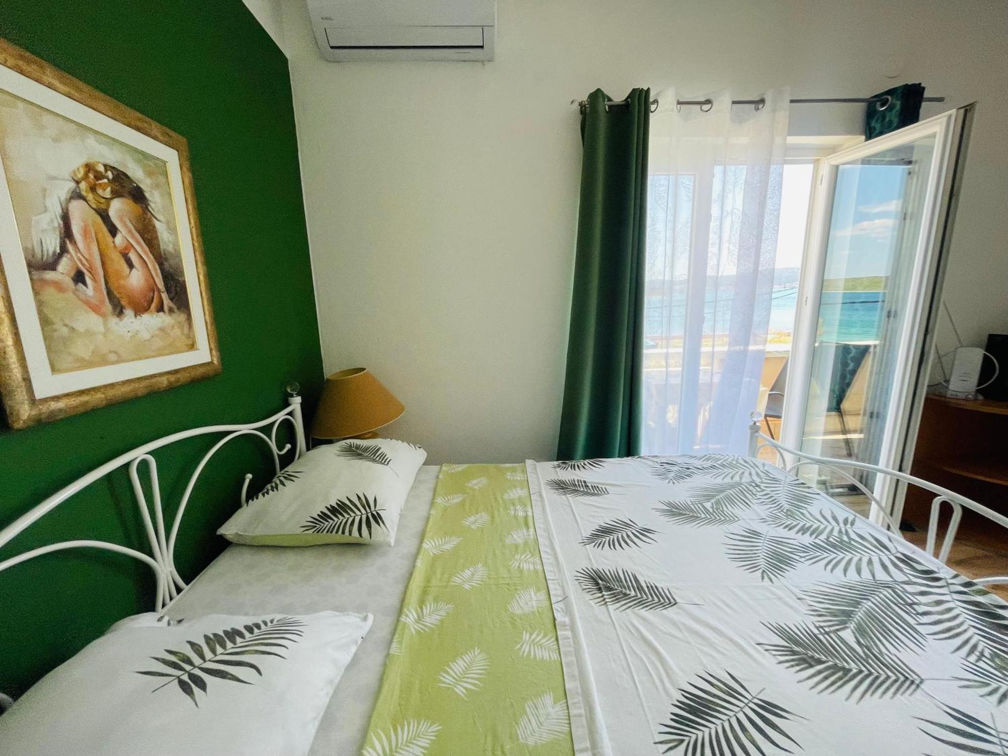 Apartments Esperanza Pasman Luaran gambar